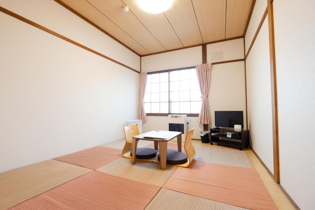 Guest House Matsuyoshi Тояко Экстерьер фото