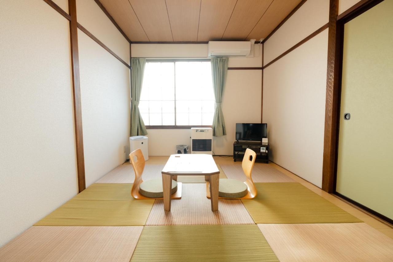 Guest House Matsuyoshi Тояко Экстерьер фото